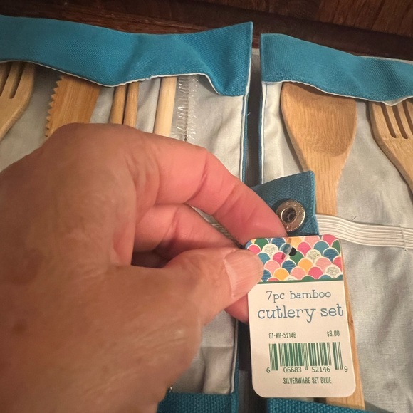 Bambo 7 Piece Cutlery Set, 2 Sets, wraps closed & snaps, new with tags - Picture 2 of 6